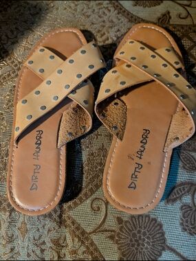 Dirty Laundry Tan Crisscross Stud Slide Sandals